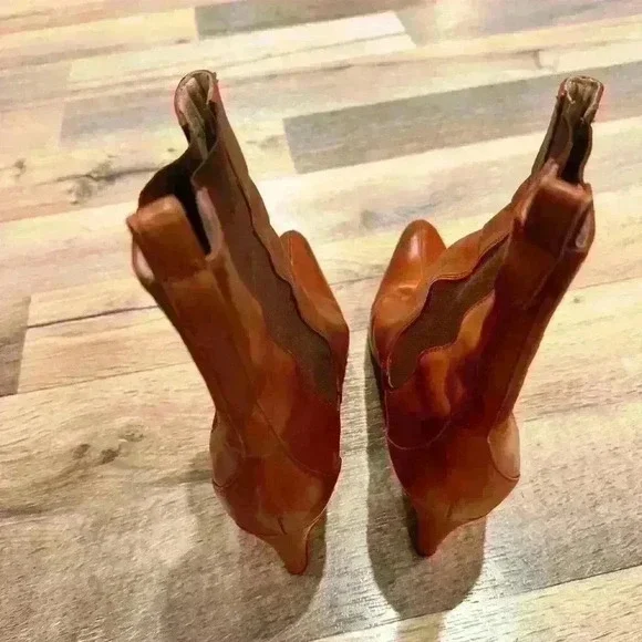 Adrienne VIttadini - Picture 5 of 5